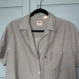 Levi’s button up